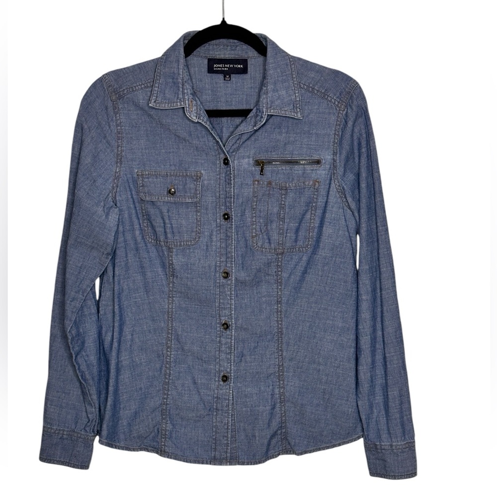 Jones New York Signature Button Down Jean Shirt. Size: 8